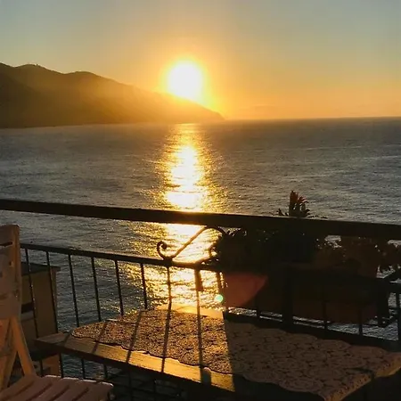 Casa Magonza مونتيروسّو ال ماري